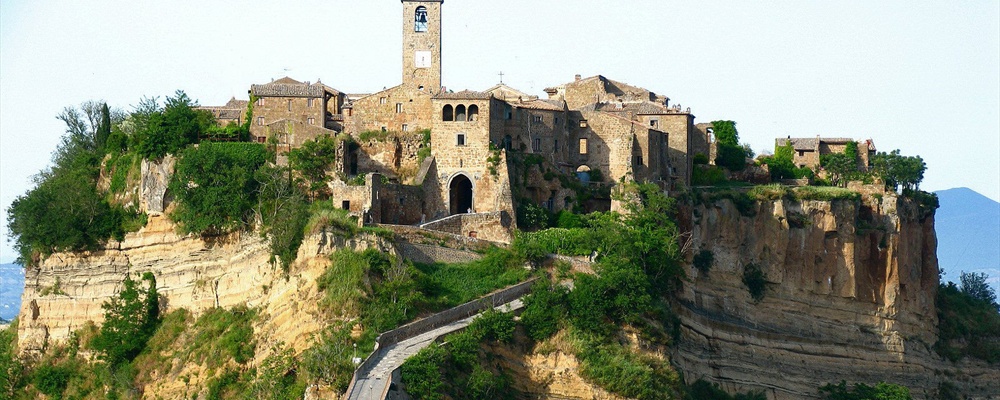 Civita di Bagnoregio , "Città che muore"
